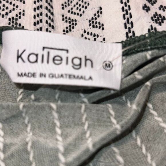 Kaileigh Rica Knit Crop Jumpsuit – Olive Green Striped (Size M) - Picture 4 of 5